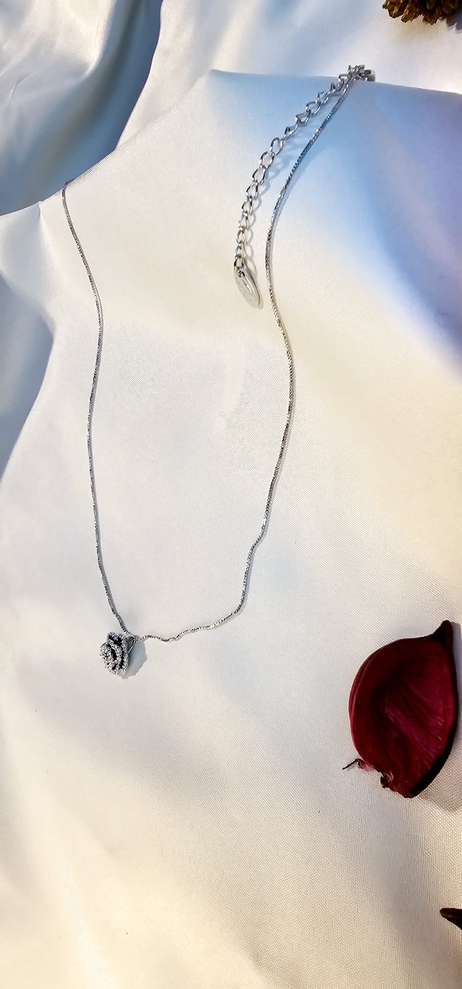 Black Rose Elegance Necklace